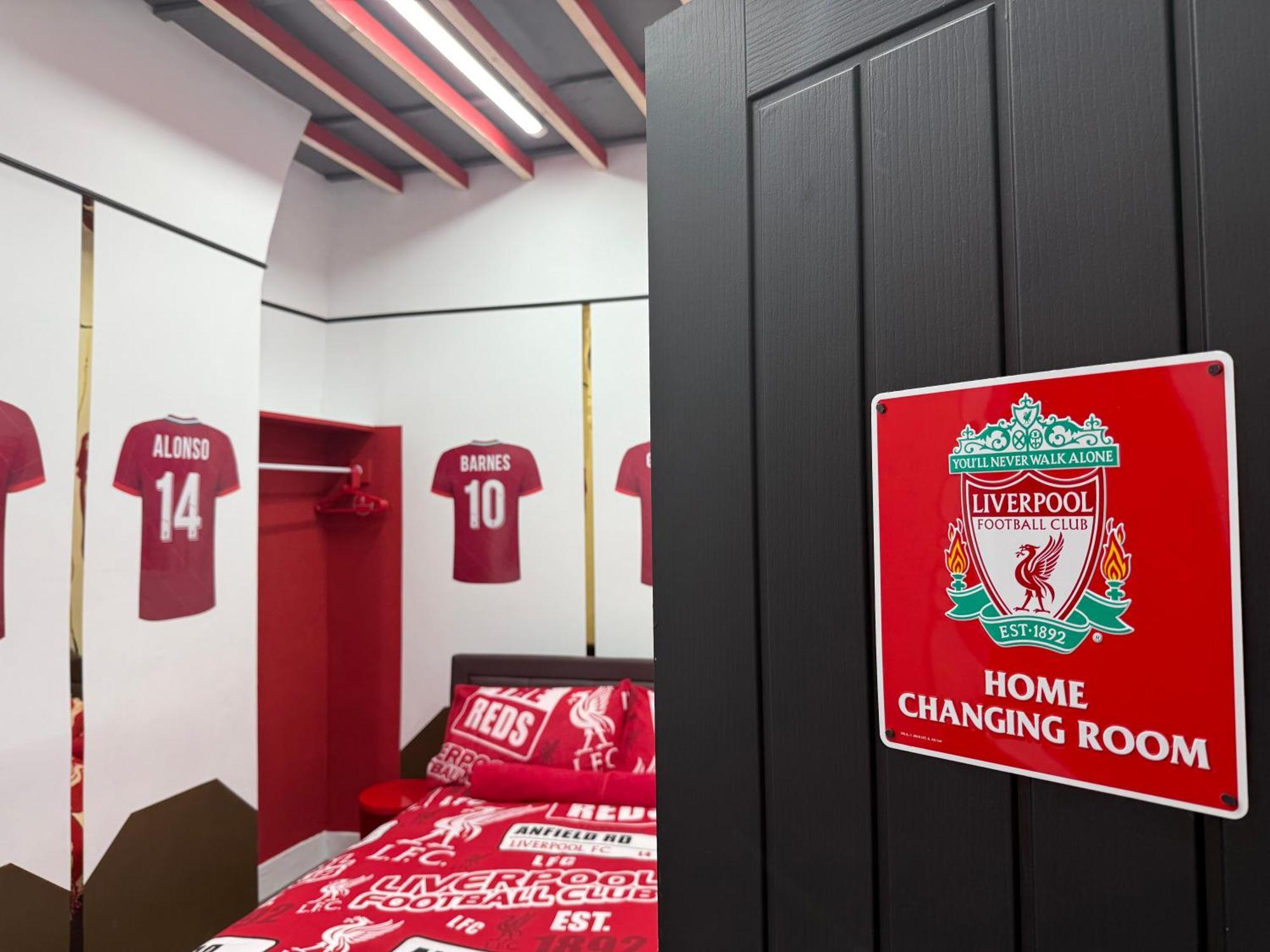 Anfield Abode - Entire Lfc Themed House Villa Liverpool Exteriör bild