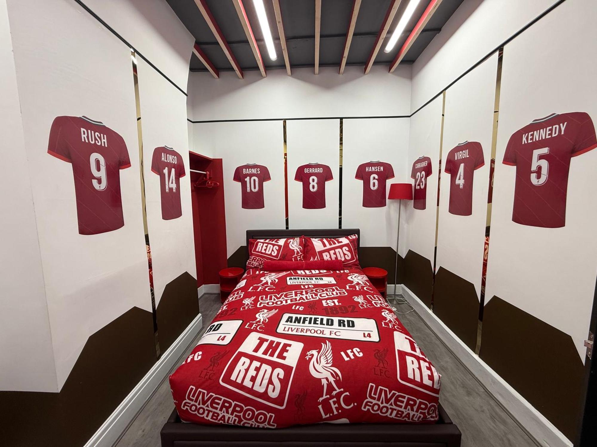 Anfield Abode - Entire Lfc Themed House Villa Liverpool Exteriör bild