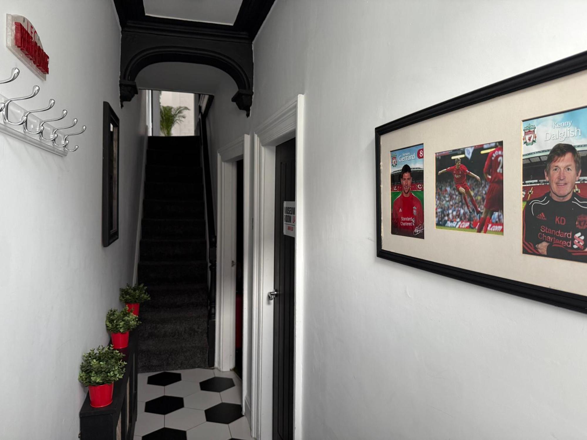 Anfield Abode - Entire Lfc Themed House Villa Liverpool Exteriör bild